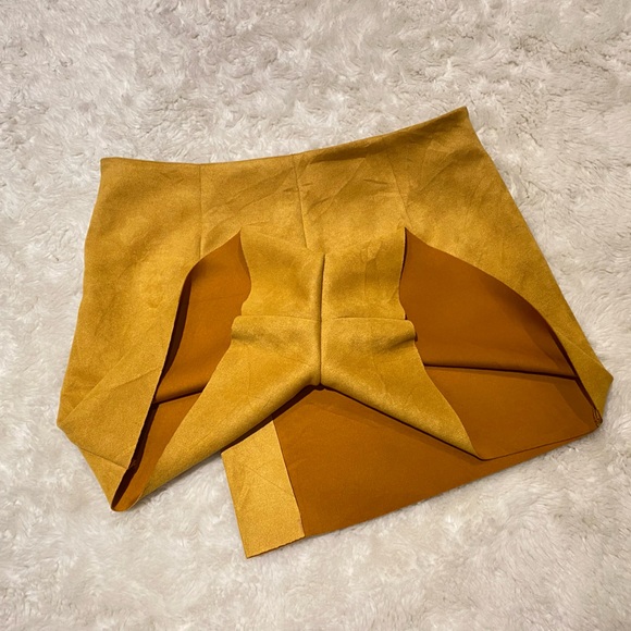 Zara mustard skort faux suede size medium - Picture 4 of 6